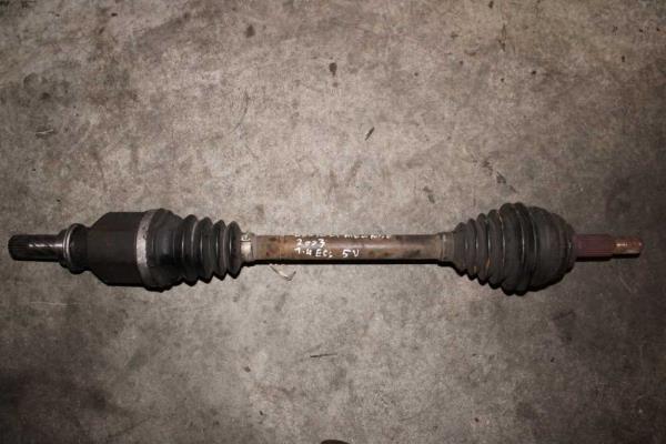 ARBRE DE TRANSMISSION AVANT GAUCHE RENAULT - Vue 1